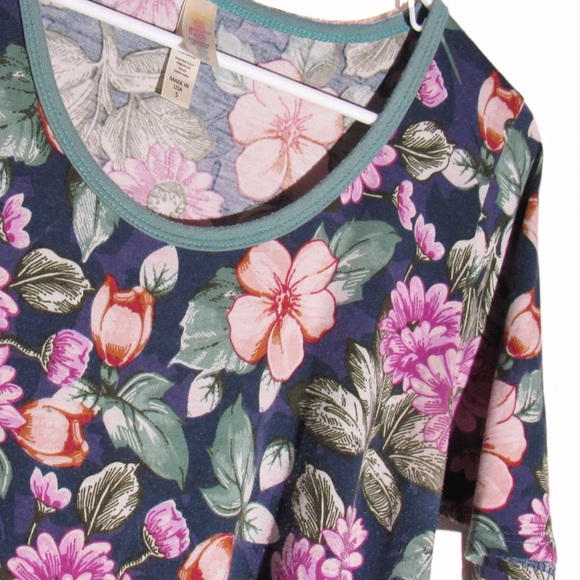 🦄 Lularoe Floral Perfect Tee Shirt - Picture 2 of 5